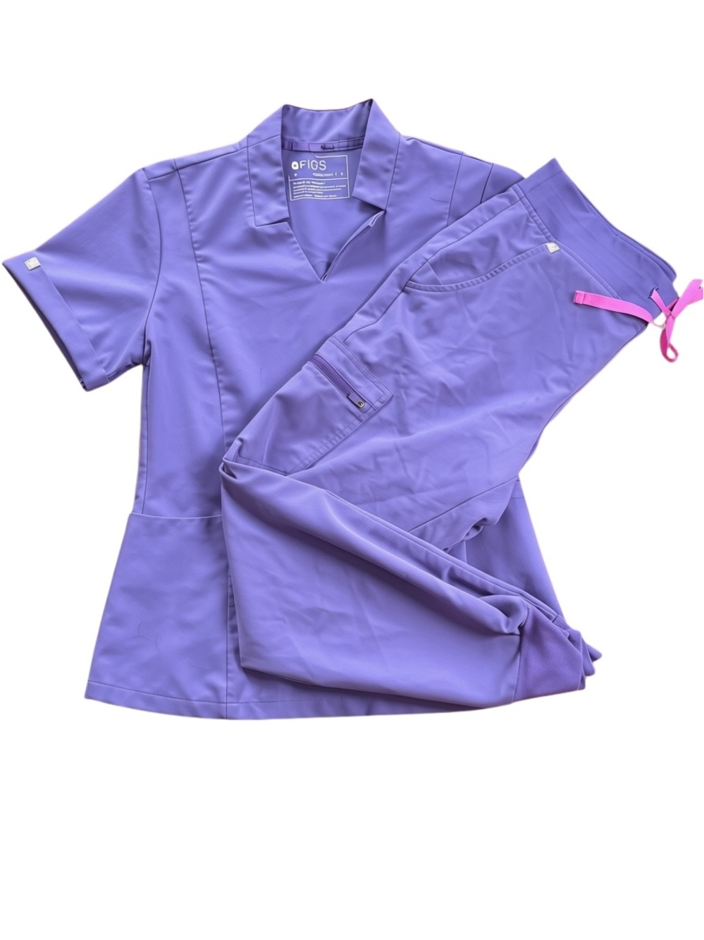 FIGS Lavender V-Neck Short Sleeve Scrub Top and Pants Set